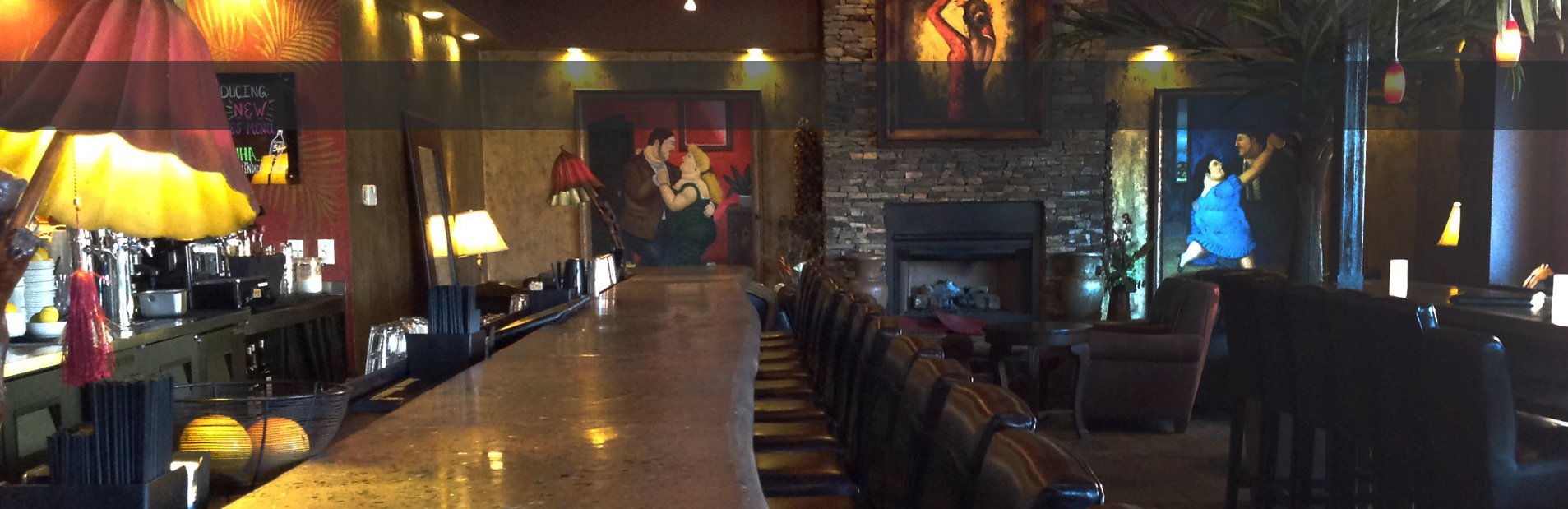 COZY BAR AND LOUNGE FOR DRINKS!